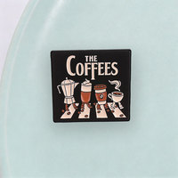 Badge en métal émaillé motif dessin animé, tasse à café et texte 'Coffee Lover', pour veste, chapeau et collection