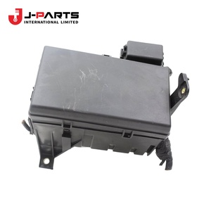 Bloque de Relés del Compartimento del Motor para Toyota Hilux KUN25 2004-2015 OE 82741-0K010 827410K010 - Product Image 1
