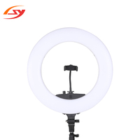 Approvisionnement d'usine 220v 96w professionnel LED lumière anneau éclairage lampe 18 pouces vidéo Studio LED anneau lumineux pour maquillage