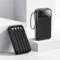 Banco de Energía de Carga Rápida de 50000 mAh y 22.5 W, Cargador Portátil de Gran Capacidad con 7 Salidas, 3 Entradas y Cables Integrados