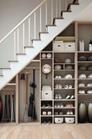 Meuble de rangement personnalisé sous les escaliers, unité de rangement à chaussures intégrée pour escalier, solution de rangement modulaire sous les escaliers pour la maison et le couloir