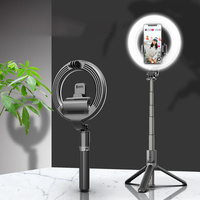Lampe annulaire pliable L07 à température de couleur réglable (3000K-6500K) avec trépied et support de téléphone extensible pour diffusion en direct et selfies