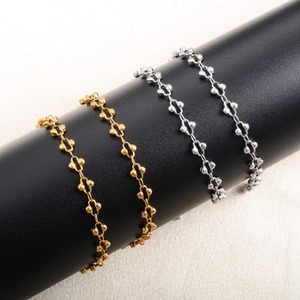 Collier ras du cou en acier inoxydable fait main, motif lèvres, largeur 5 mm, pour femme, accessoire de bijouterie en métal, cadeau - Product Image 4