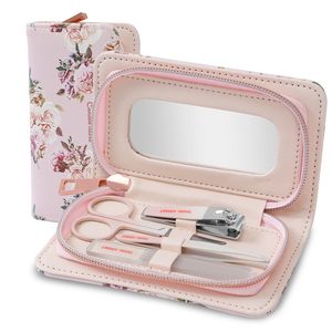 Beau revêtement rose 5 en 1 Kit <span class=keywords><strong>de</strong></span> manucure pour ongles Kit <span class=keywords><strong>de</strong></span> soin des ongles outils <span class=keywords><strong>de</strong></span> manucure pour ongles avec étui <span class=keywords><strong>de</strong></span> transport cadeau pour <span class=keywords><strong>dame</strong></span> - Product Image 1