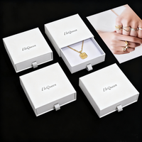 Boîte cadeau écologique personnalisée avec logo pour bijoux, emballage tiroir coulissant en papier avec mousse noire pour emballage de bijoux
