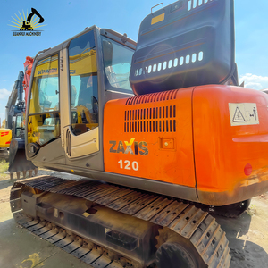 Excavatrice compacte Hitachi ZX120 d'occasion, polyvalente et efficace, pour le défrichement et le nivellement dans les zones rurales - Product Image 5