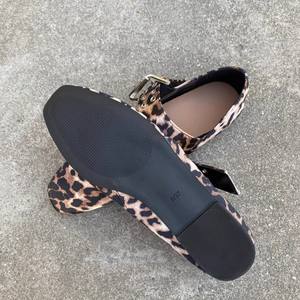 Nuove <span class=keywords><strong>scarpe</strong></span> basse leggere <span class=keywords><strong>con</strong></span> stampa leopardata Mary Jane <span class=keywords><strong>ballerine</strong></span> <span class=keywords><strong>con</strong></span> cinturino - Product Image 5