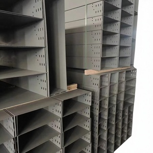 รางสายไฟแบบตาข่ายลวดเหล็กคาร์บอนชุบสังกะสีสำเร็จรูปสำหรับงานวิศวกรรมก่อสร้างในเมืองและอุตสาหกรรม - Product Image 1