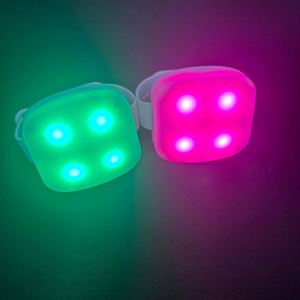 Bracelet en silicone personnalisable avec logo, éclairage LED, pour concerts et accessoires d'ambiance, directement de l'usine - Product Image 1