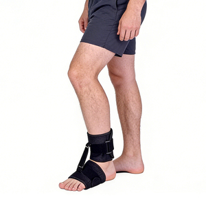 Orthèse de cheville réglable pour pied tombant avec stabilisateur de pied, protection souple pour la rééducation à la marche - Product Image 1