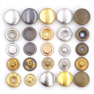 KUNSHUO Logo personnalisé presse métal laiton 831 bouton pression écologique rectangle motif or 4 parties pour vêtements vêtements d'usine - Product Image 3