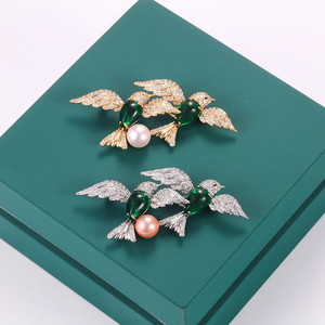 Broches de Flores con Perlas de Agua Dulce Edison de 9mm Incrustadas en Aleación de Cobre, Joyería al por Mayor de Yan Shuangfei - Product Image 2