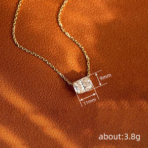 Collier en diamant XL1206, taille émeraude, or jaune certifié GIA, style classique pour femme, idéal pour les fiançailles - Product Image 6