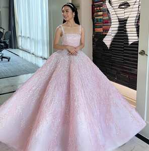 فستان سهرة فاخر من شارون سعيد طراز SS702 مزين بالخرز، فستان حفلات وردي مطرز بالترتر والخرز مع طيات للنساء - Product Image 1