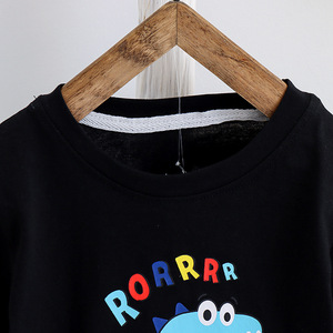 Conjuntos de Ropa para Niños al por Mayor de Alta Calidad y Estilo Moderno, Camiseta Negra y Pantalones Deportivos para Niños Pequeños - Product Image 3