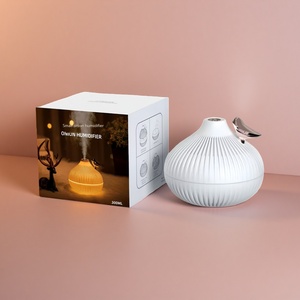 Diffuseur d'arômes portable 300 ml en gros, veilleuse délicate en forme d'oiseau, humidificateur ultrasonique en forme d'oignon pour huiles essentielles, bureau, voiture, USB - Product Image 1
