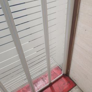 <span class=keywords><strong>Mampara</strong></span> de Ducha Contemporánea <span class=keywords><strong>con</strong></span> Bisagras para Bañera, Marco de Aleación de Aluminio Negro Mate y Vidrio Transparente para Apartamentos - Product Image 5