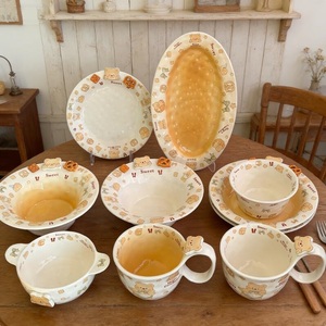 จานเซรามิคลายการ์ตูนรูปหมีเคลือบสีใต้เคลือบสำหรับใส่ขนมหวาน - Product Image 1