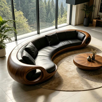 Hohlgeschnittenes, kreisförmig gebogenes Mehrpersonen-Sofa aus schwarzem Echtleder mit Holzmaserung und Fiberglasrahmen für große Wohnzimmer und Villen