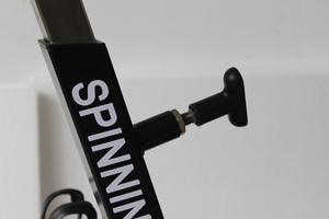 Bicicleta de Spinning Profesional Magnética Silenciosa para Gimnasio - Product Image 5