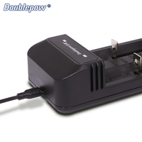 Chargeur Micro USB intelligent à entrée universelle rapide 5v sortie 4.2v 2 emplacements 3.7v 18650 batterie lithium-ion pour 26650 21700 16340