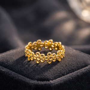 Anillo de Latón Chapado en Oro de 18K Ramavati Gems, Anillo de Boda Clásico Unisex con Forma de Constelación, Joyería de Moda - Product Image 3