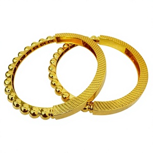 Brazalete de Oro Amarillo de 10K para Mujer, Joyería de Diseño Minimalista y de Lujo, Regalo Premium - Product Image 1