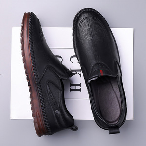 Mocasines casuales de cuero para hombre, transpirables, de tacón bajo, con suela de goma, cosidos a mano, para conducir y para el tiempo libre. - Product Image 2