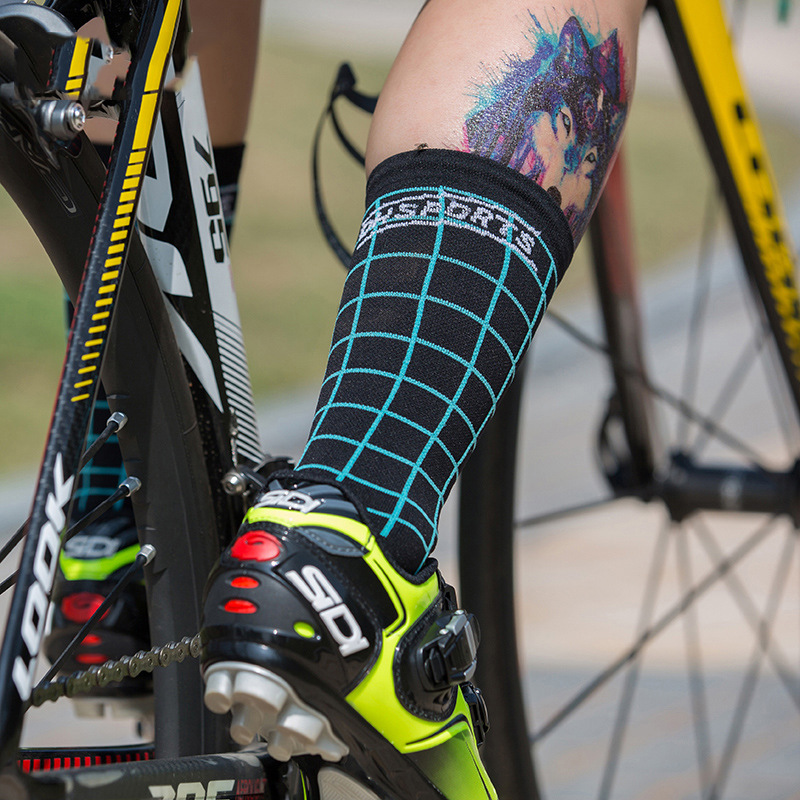 Customized High Quality Breathable Women Men SocksCompression Running Riding Cycling Socks