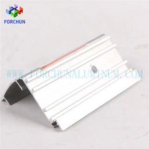 Perfiles <span class=keywords><strong>de</strong></span> extrusión <span class=keywords><strong>de</strong></span> <span class=keywords><strong>aluminio</strong></span> gris plateado disponibles <span class=keywords><strong>para</strong></span> <span class=keywords><strong>ventanas</strong></span> y puertas corredizas 744/8025 <span class=keywords><strong>de</strong></span> Colombia y Costa Rica - Product Image 6