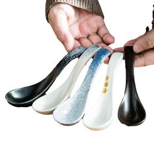 <span class=keywords><strong>Cuillère</strong></span> <span class=keywords><strong>à</strong></span> soupe <span class=keywords><strong>en</strong></span> céramique Vaisselle japonaise <span class=keywords><strong>Cuillère</strong></span> <span class=keywords><strong>à</strong></span> manger Cuillères créatives <span class=keywords><strong>à</strong></span> long manche Ustensile de cuisine Outil <span class=keywords><strong>Cuillère</strong></span> <span class=keywords><strong>à</strong></span> <span class=keywords><strong>café</strong></span> - Product Image 6