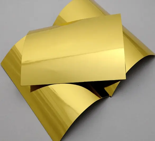 แผ่นกระดาษห่อของขวัญเคลือบอลูมิเนียมเคลือบสีทองเงิน