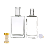 Bouteilles de vin en verre rond transparent de haute qualité 500ml 750ml Mini Gin Whisky Tequila Rhum Vodka avec bouchon en chêne Emballage en boîte