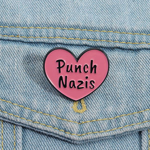 Verteidigen Sie Gerechtigkeit Emaille Pin Stand für Rechte Anti Hate Metall Brosche Revers Abzeichen Schmuck Geschenk für Freunde - Product Image 1