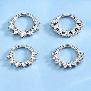 Anello Clicker a Cerniera in <span class=keywords><strong>Acciaio</strong></span> Inossidabile 316L da 16G con Zirconi Pavé, <span class=keywords><strong>Piercing</strong></span> Punk per Septum, Anello a Segmento per Naso, Cartilagine, Helix, Trago, Daith, <span class=keywords><strong>Orecchio</strong></span> - Product Image 1