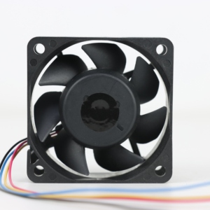 Ventilador Axial Delta QFR0624EH-P0 24VDC 0.10A 2.40W 6000RPM para Gabinete de Control, Inversor, UPS - Product Image 4