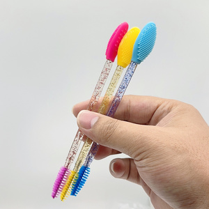Cepillo <span class=keywords><strong>de</strong></span> <span class=keywords><strong>labios</strong></span> exfoliante <span class=keywords><strong>de</strong></span> silicona <span class=keywords><strong>de</strong></span> doble cara Cepillo <span class=keywords><strong>de</strong></span> pestañas <span class=keywords><strong>Limpieza</strong></span> <span class=keywords><strong>de</strong></span> nariz y herramientas <span class=keywords><strong>de</strong></span> eliminación <span class=keywords><strong>de</strong></span> espinillas - Product Image 3