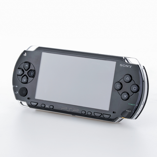 New Original PSP1000 Handheld Game Console 4.3inch Touch Screen Display 480x272 Resolution Color Display Host Arcade Japan