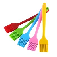 Meilleure vente 28cm grand outil de grattoir à gâteau en silicone de qualité alimentaire résistant à la chaleur pour la cuisson outil de brosse à huile coloré