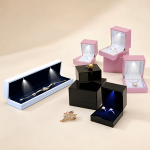 Boîte de rangement personnalisable par le fabricant pour bijoux haut de gamme avec éclairage LED, pour bagues de mariage, pendentifs, bracelets et joncs, emballage en gros - Product Image 5