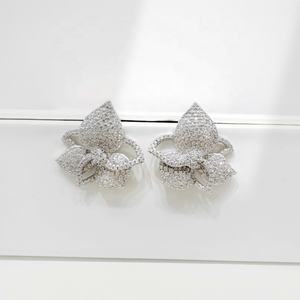 Precio de fábrica: Pendientes grandes geométricos de plata 925, a la moda, gruesos, para mujer, estilo occidental, exagerados y únicos. - Product Image 3