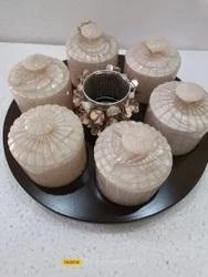 ชุดถาดเสิร์ฟแก้วทรงกลมสีขาวเรซิ่นคุณภาพสูง ปี 2026 หรูหรา ผลิตด้วยมือ เป็นมิตรกับสิ่งแวดล้อม - Product Image 4