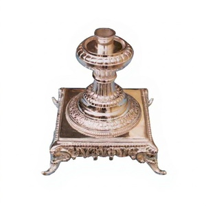 Porte-bougie décoratif moderne en fer et laiton, plaqué argent, fait main, centre de table de Noël pour la maison et l'hôtel - Product Image 1