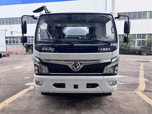Camion-citerne sur mesure pour 6 cuves <span class=keywords><strong>de</strong></span> <span class=keywords><strong>soude</strong></span> <span class=keywords><strong>caustique</strong></span> à 50% avec certification GCC - Product Image 6