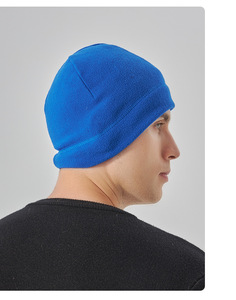 YX Winter Warme Outdoor Einfarbige Schlichte Anpassbare Bestickte Logo Fleece Winddichte Sport-Mütze <span class=keywords><strong>Skull</strong></span> Radfahrer-Kappe - Product Image 3