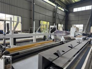 Double gaufrage Machine automatique de fabrication de papier de seconde main avec fonction de chute de noyau de papier hygiénique - Product Image 4