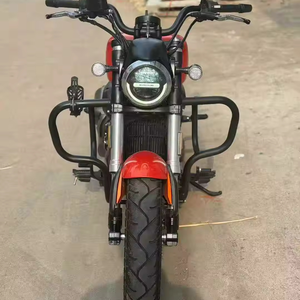 Moto sportive avec moteur bicylindre pour les trajets urbains, les excursions de week-end, les aventures de courte distance, essence - Product Image 5