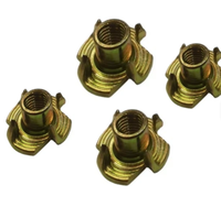 Écrou en T DIN1624 à 4 branches M3-M12 en acier au carbone SS304 316 zingué pour meubles en bois, écrou d'insertion aveugle OEM