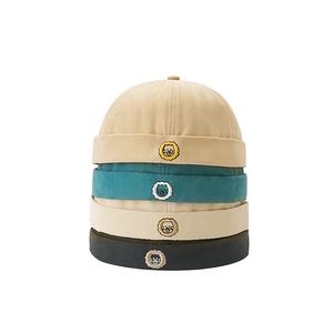 खोपड़ी डिजाइन Brimless टोपी 6 पैनल रिक्त कस्टम लोगो बेसबॉल टोपी कगार के बिना - Product Image 1