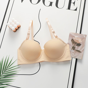 Ensemble de lingerie sexy en dentelle pour femme, respirant, pour l'été, avec soutien-gorge pour poitrines généreuses et petites poitrines, collection Pure Desire - Product Image 3